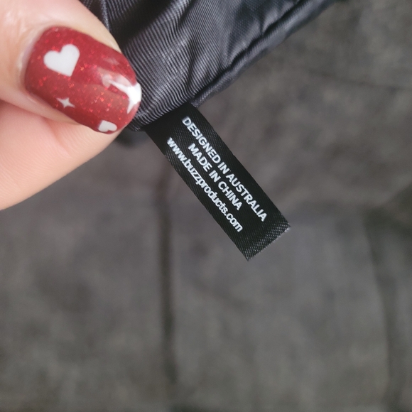 Giorgio Armani Travel Case NWOT Eva Air - Picture 2 of 14